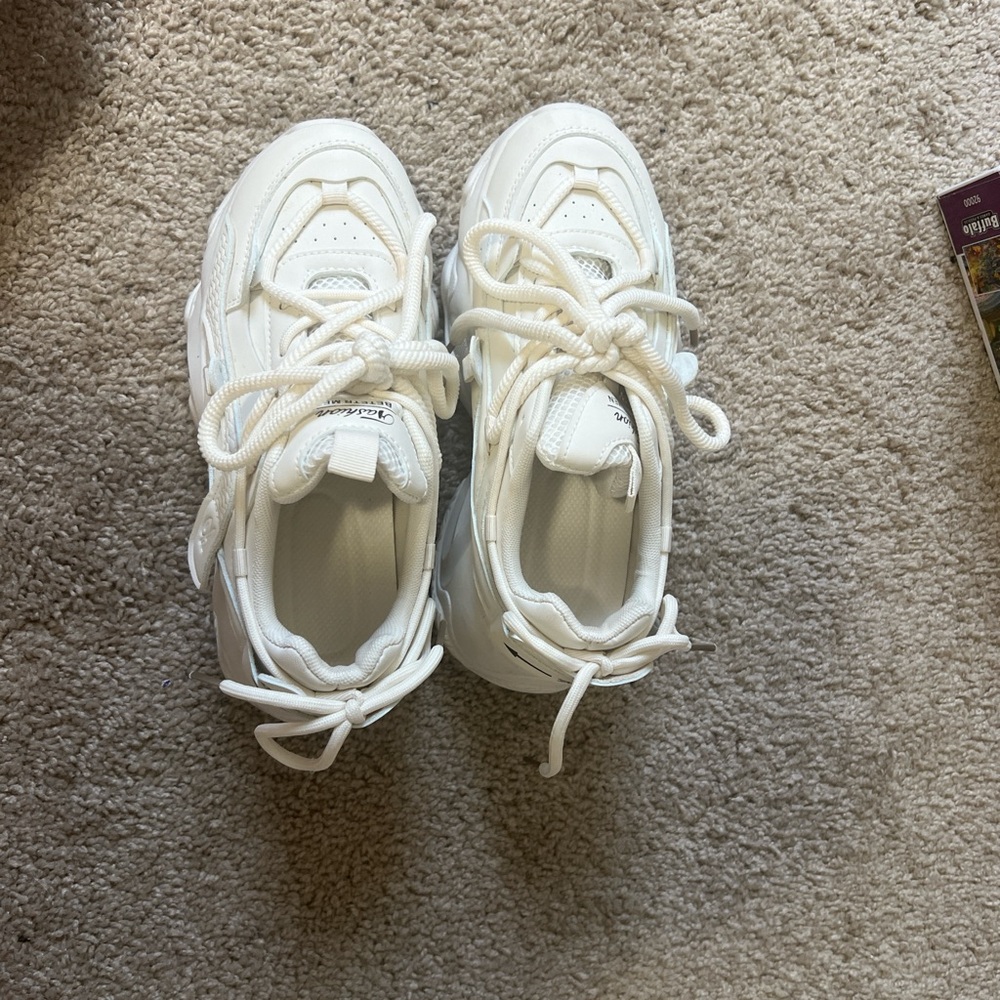 Chunky white sneaker